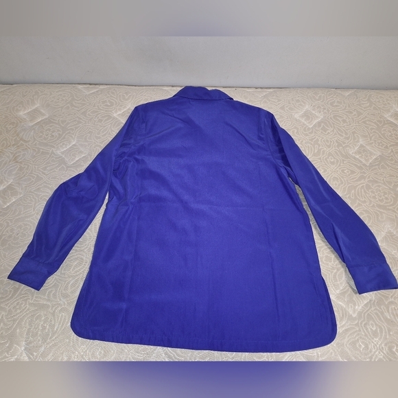Unbranded Velour Ladies Top set. Includes a sleeveless smock and button -down. - Picture 6 of 9